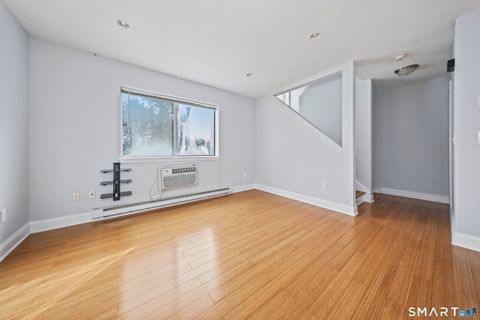 Tiny photo for 925 Oronoke Road #11D, Waterbury, CT 06708 (MLS # 24151960)