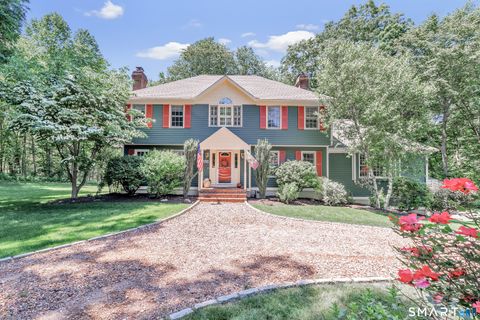 Photo of 995 Beaver Dam Road, Stratford, CT 06614 (MLS # 24182701)
