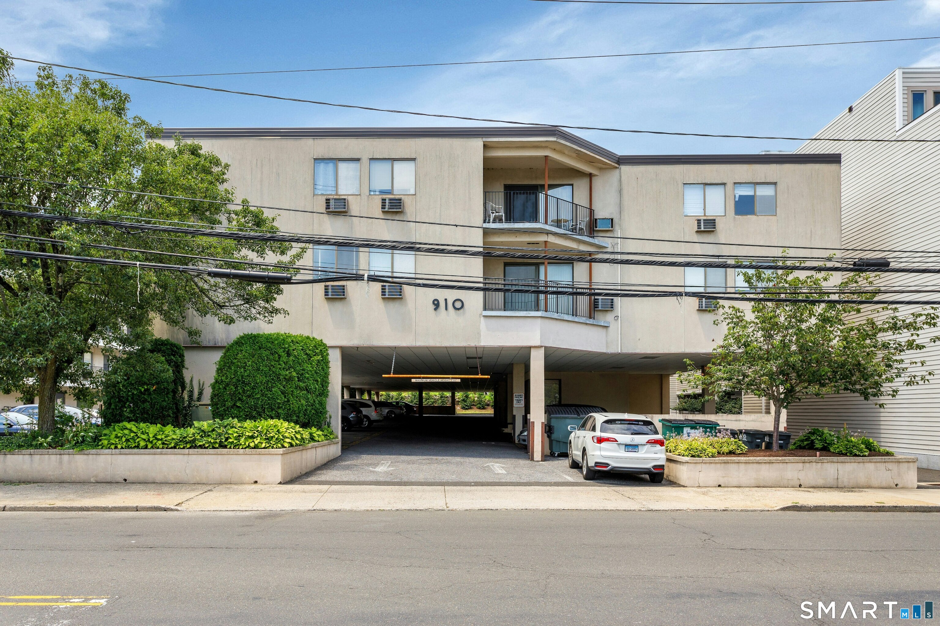 910 Hope Street 2B