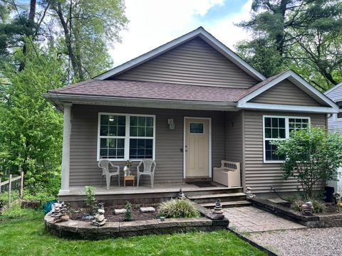 6 Pine Drive Farmington CT 06085
