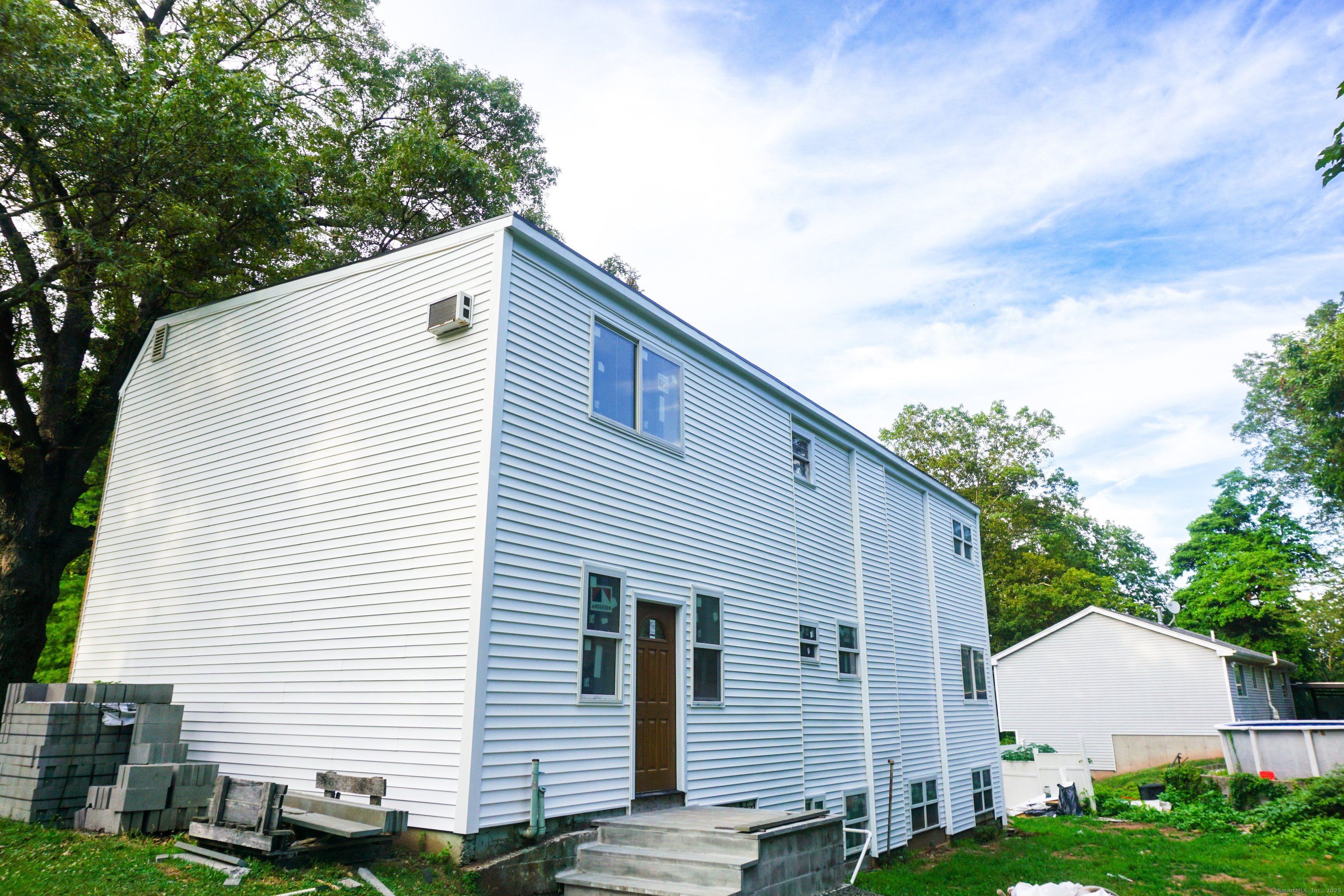 110 Dickerman Street