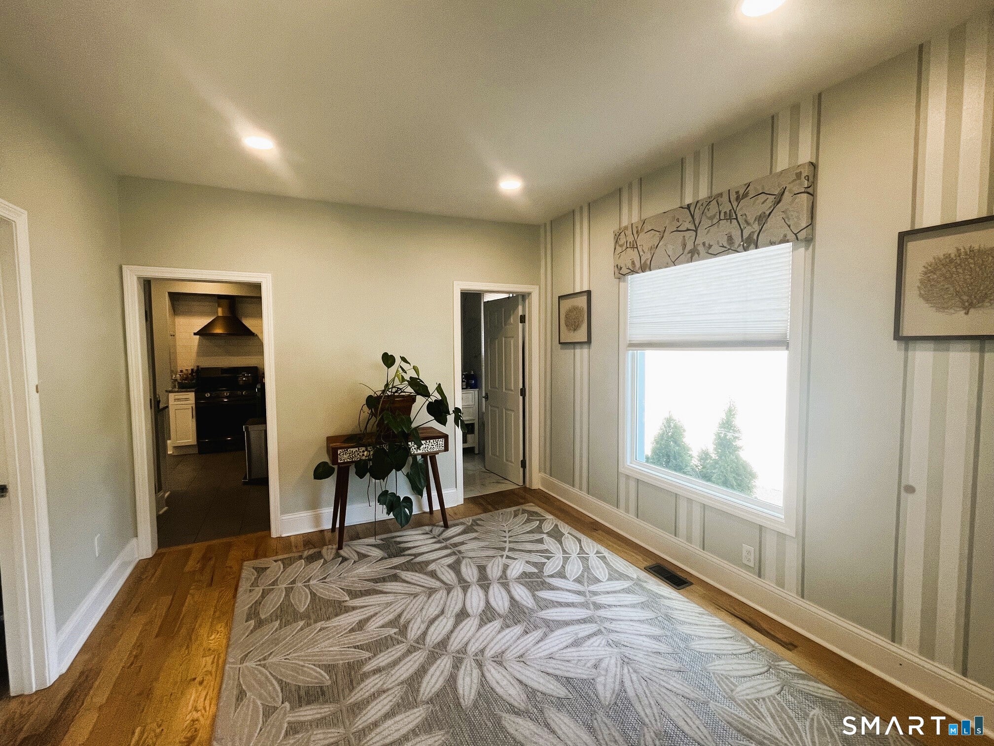 4 Bates Place