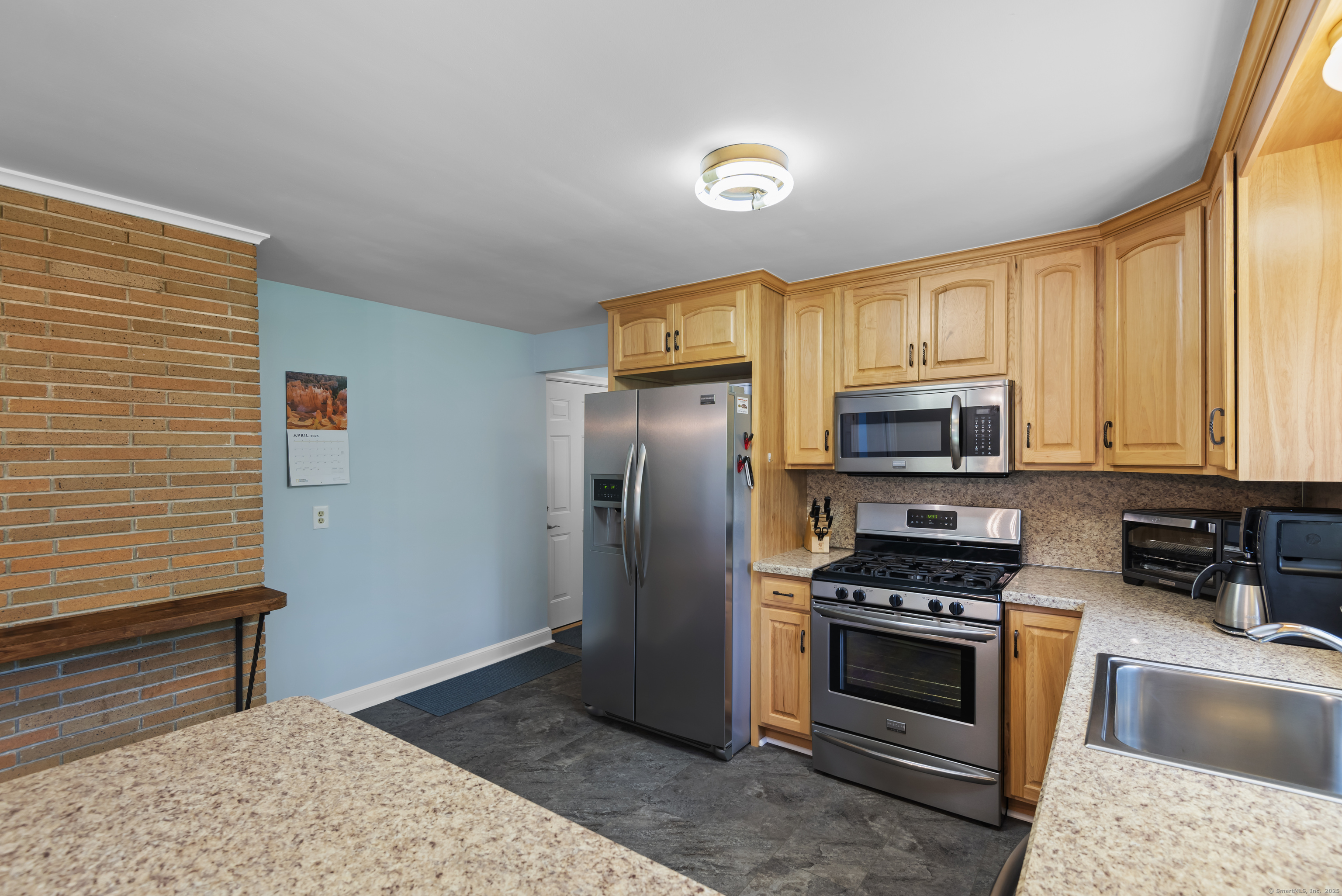 19 Alexander Drive, Meriden, Connecticut image 16