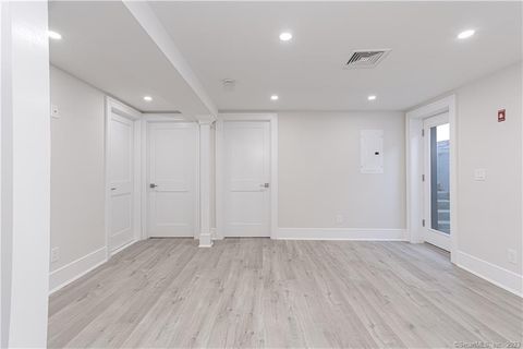 Tiny photo for 40 Poe Court, Fairfield, CT 06825 (MLS # 24141444)