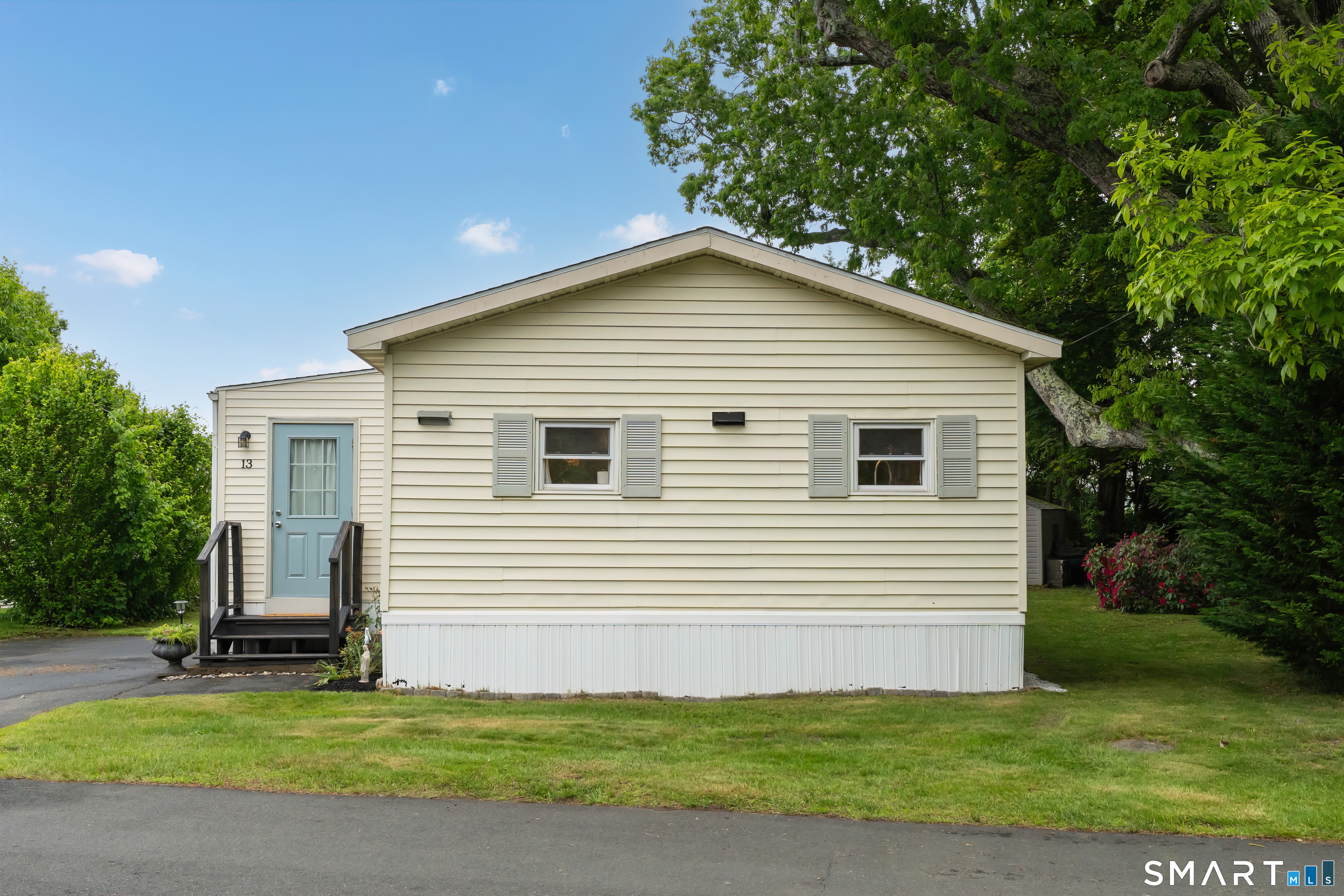 13 Green Acres Park Drive