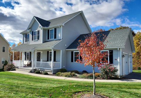 Photo of 22 Gilbert Lane #22, Hebron, CT 06248 (MLS # 24135614)