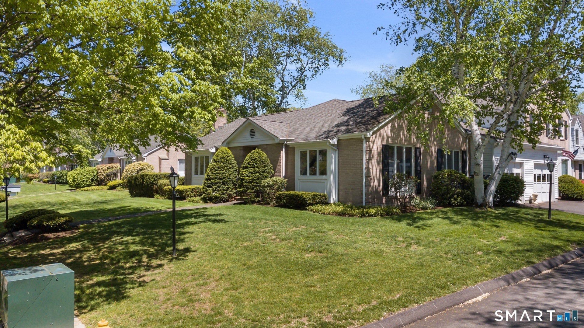 201 Jamestown Road 201