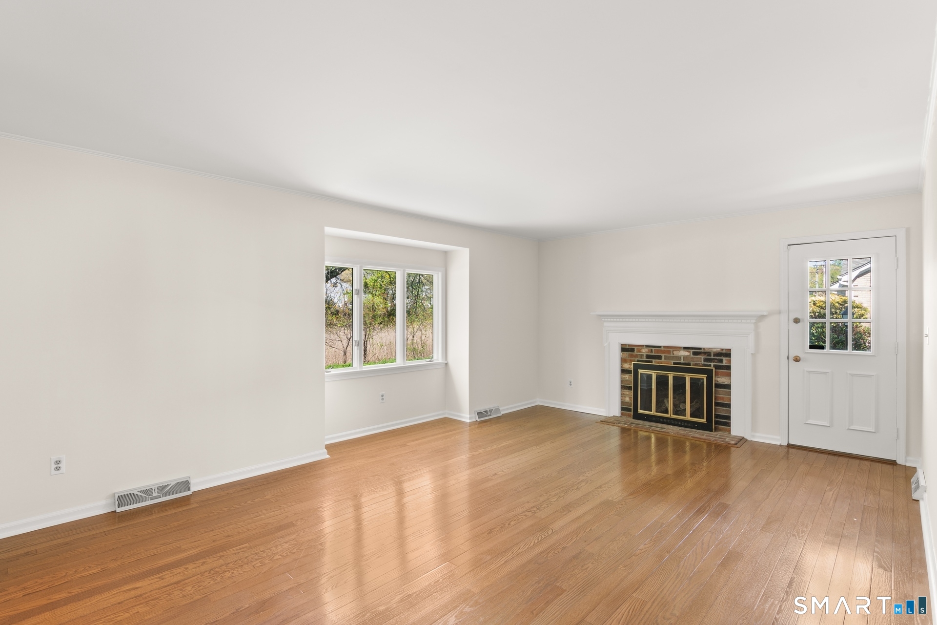 201 Jamestown Road 201