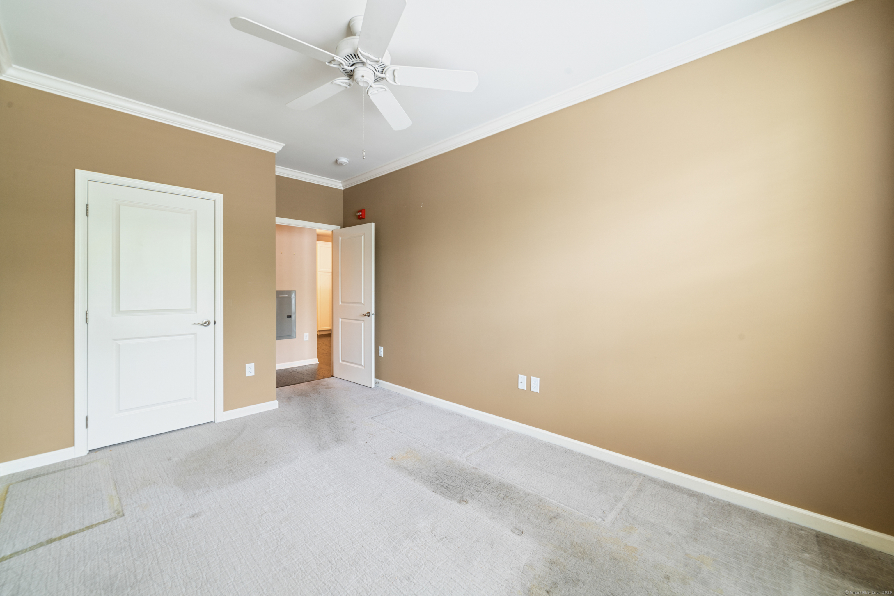 802 Center Meadow Lane #802, Danbury, Connecticut image 25