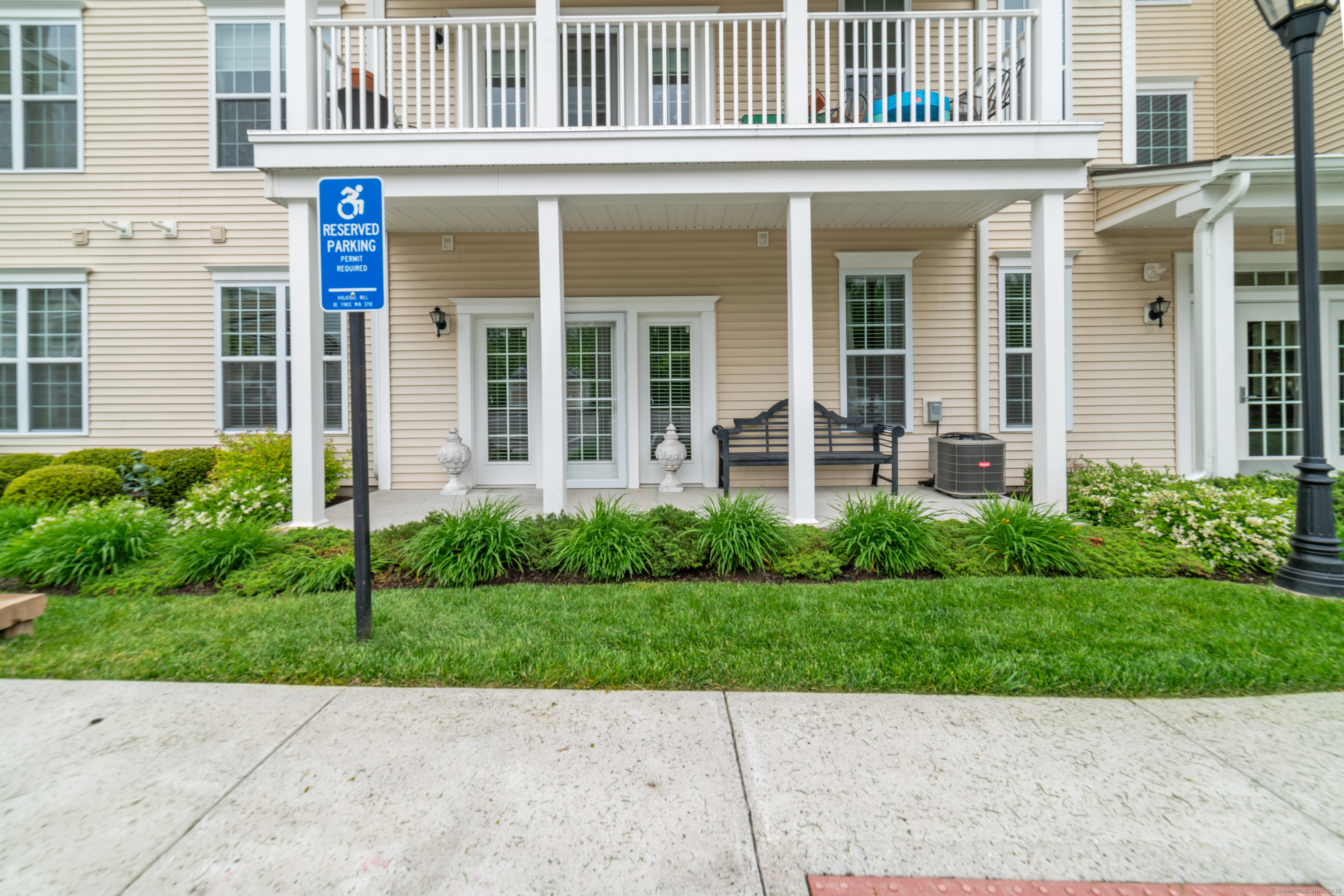 802 Center Meadow Lane #802, Danbury, Connecticut image 32