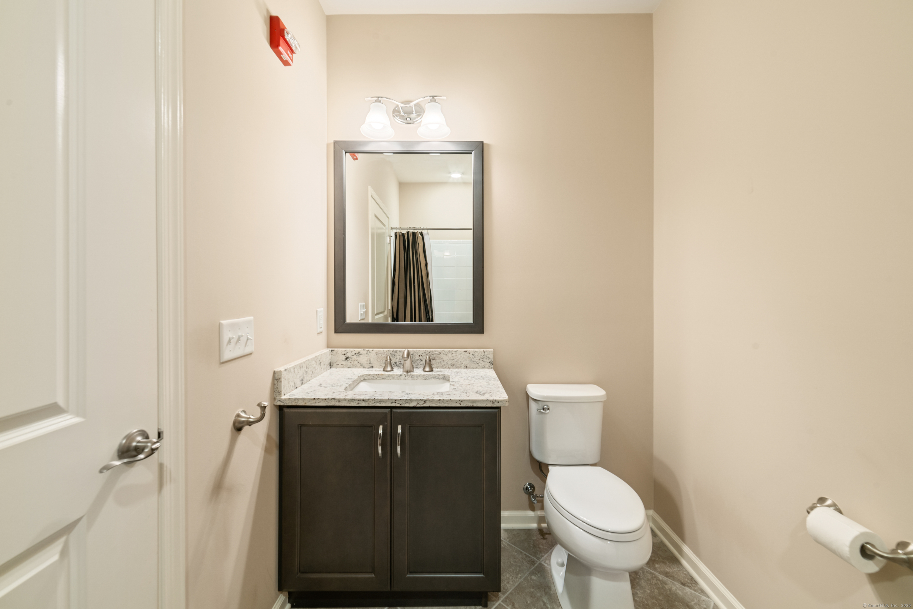 802 Center Meadow Lane #802, Danbury, Connecticut image 27