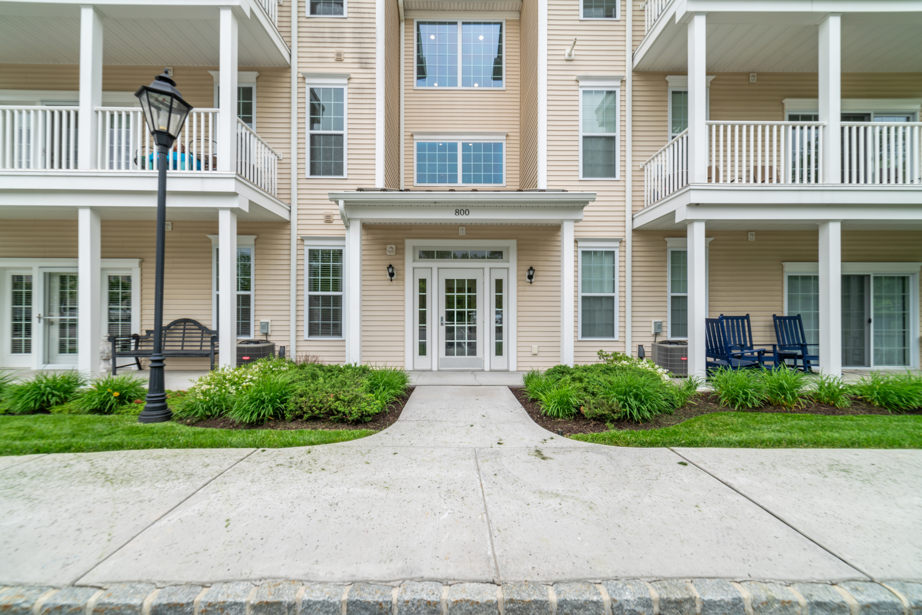 802 Center Meadow Lane #802, Danbury, Connecticut image 1