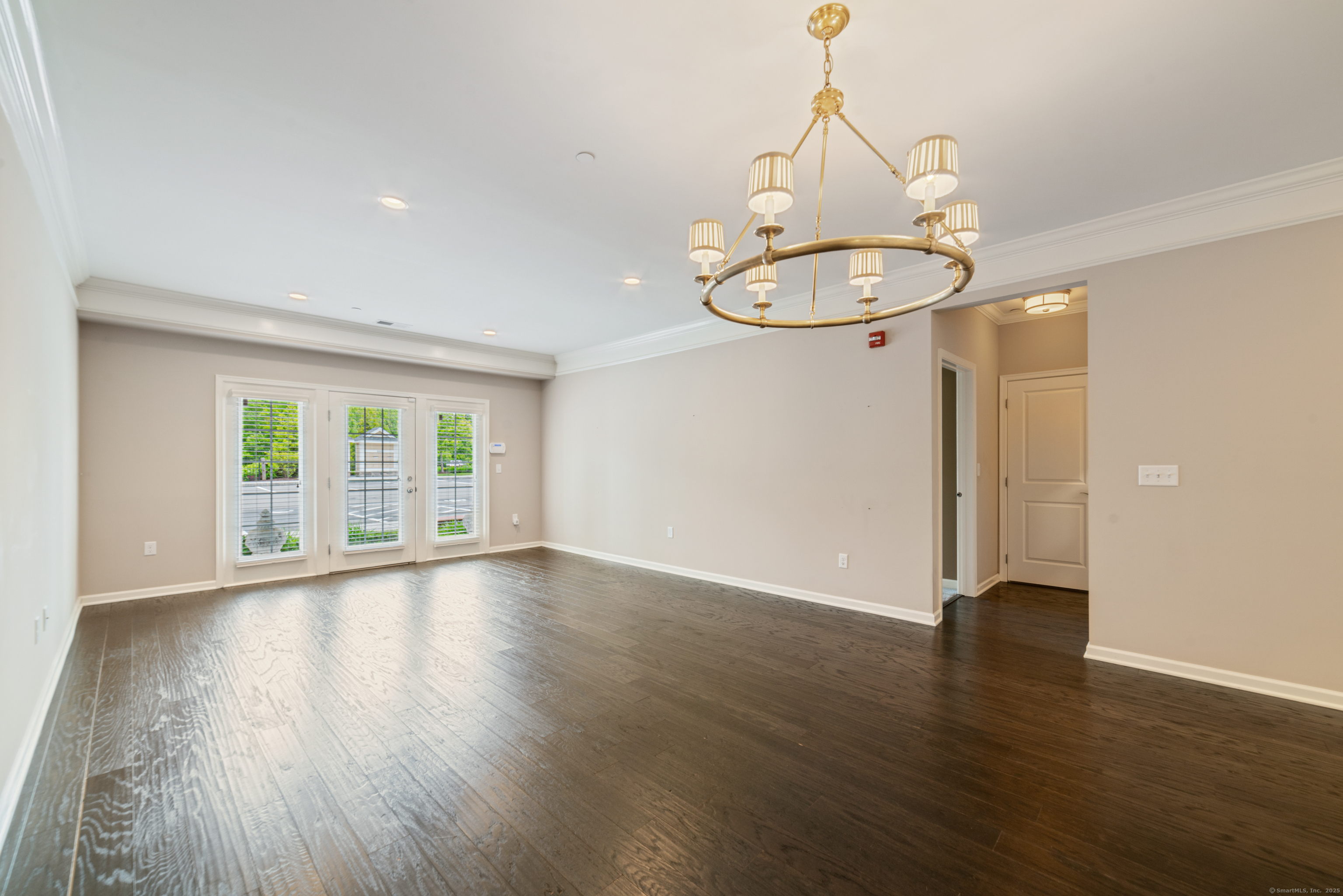 802 Center Meadow Lane #802, Danbury, Connecticut image 9