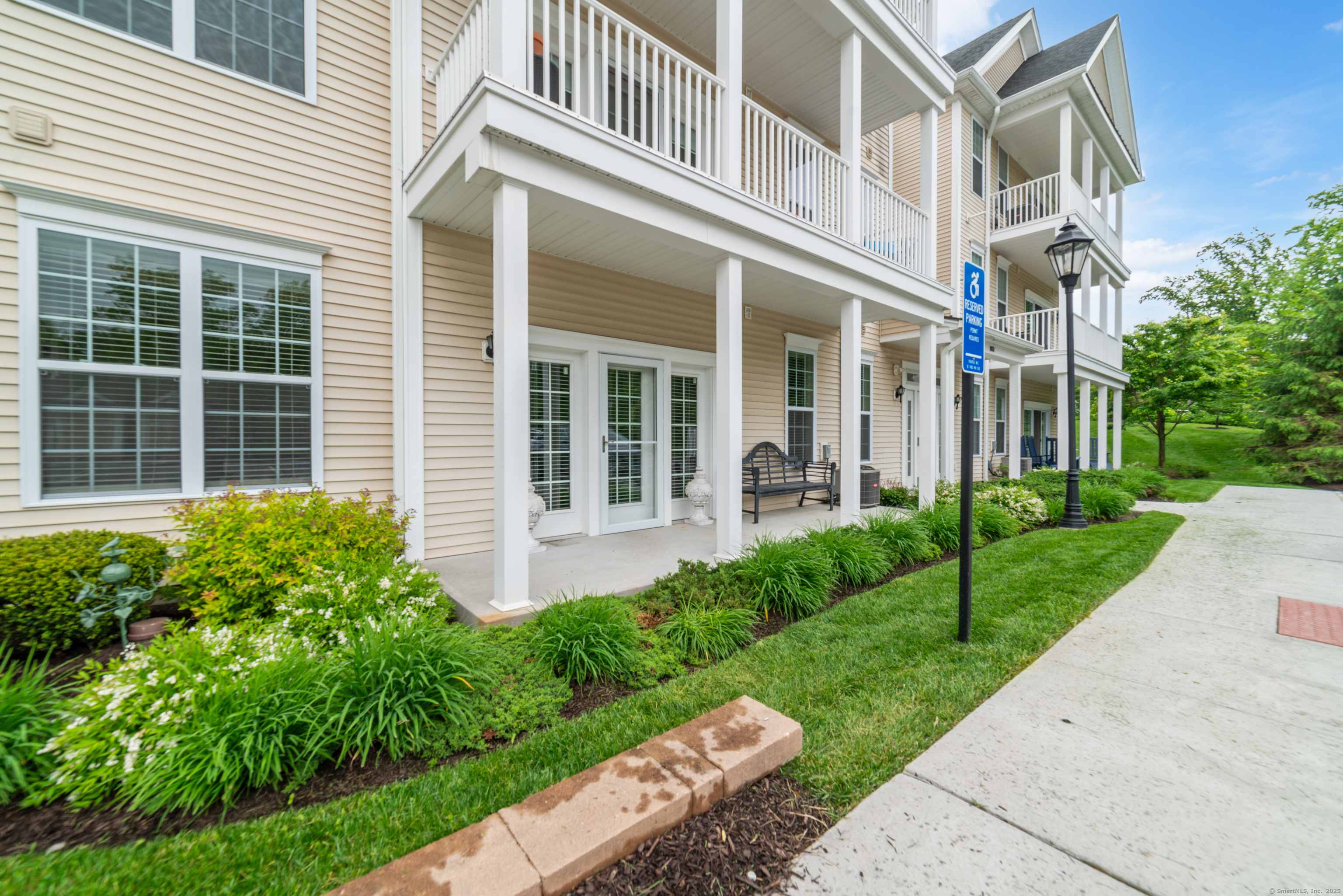 802 Center Meadow Lane #802, Danbury, Connecticut image 34