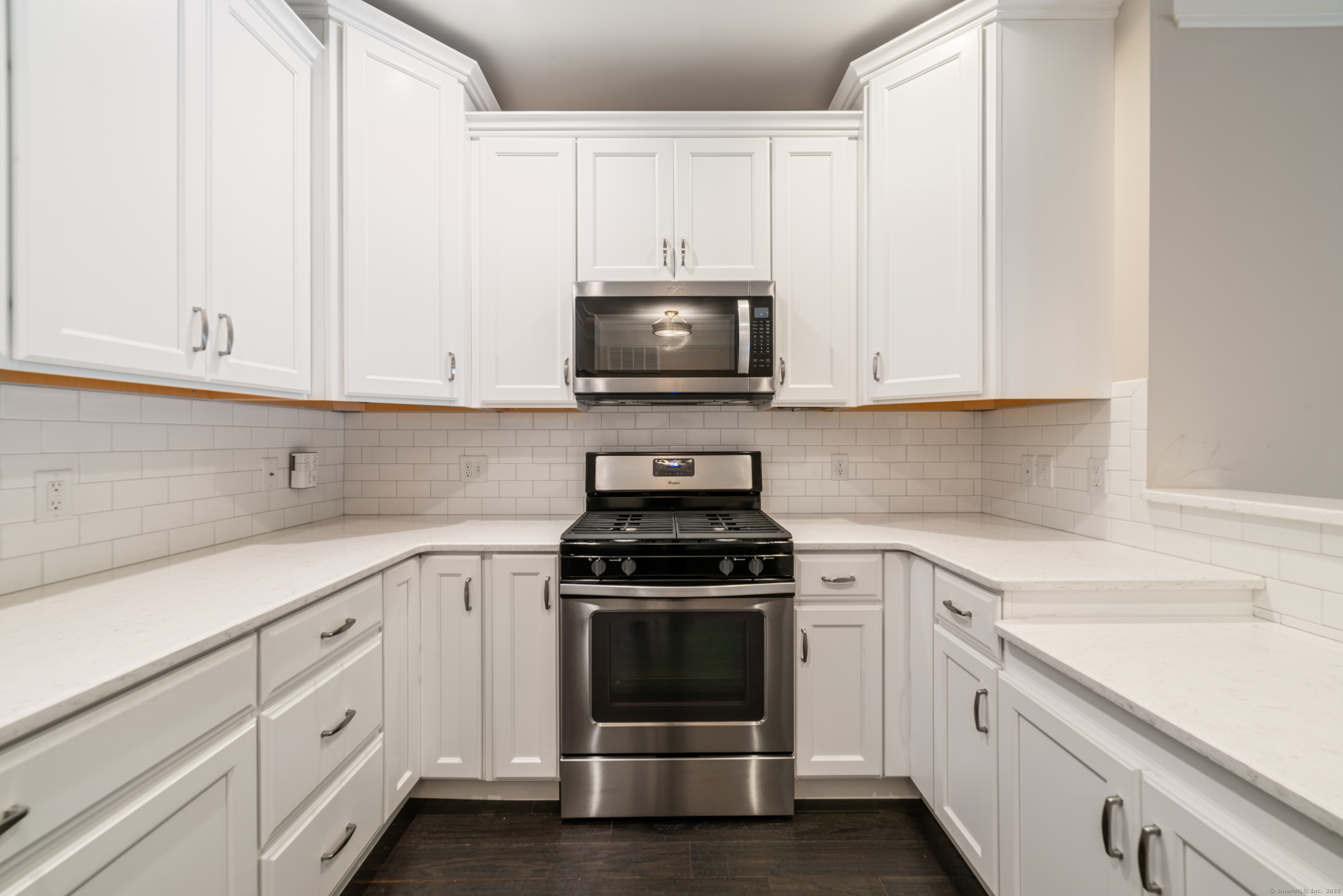 802 Center Meadow Lane #802, Danbury, Connecticut image 7