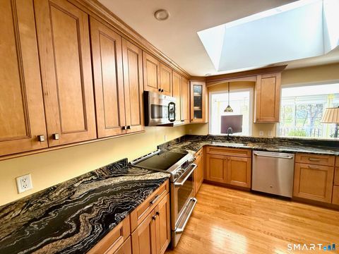 Tiny photo for 6 Yankee Peddler Path, Madison, CT 06443 (MLS # 24168790)