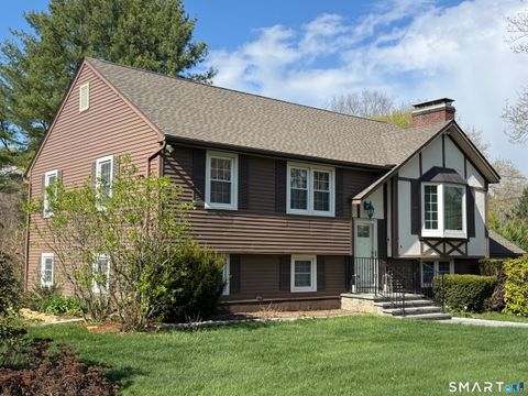 Tiny photo for 6 Yankee Peddler Path, Madison, CT 06443 (MLS # 24168790)