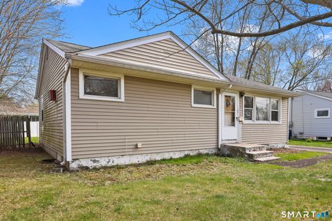 Tiny photo for 51 Fair Sailing Road, West Haven, CT 06516 (MLS # 24167109)