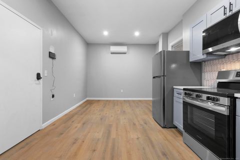Multifamily For Rent - 140 Grand Street #4B<br/> Waterbury, CT 06702