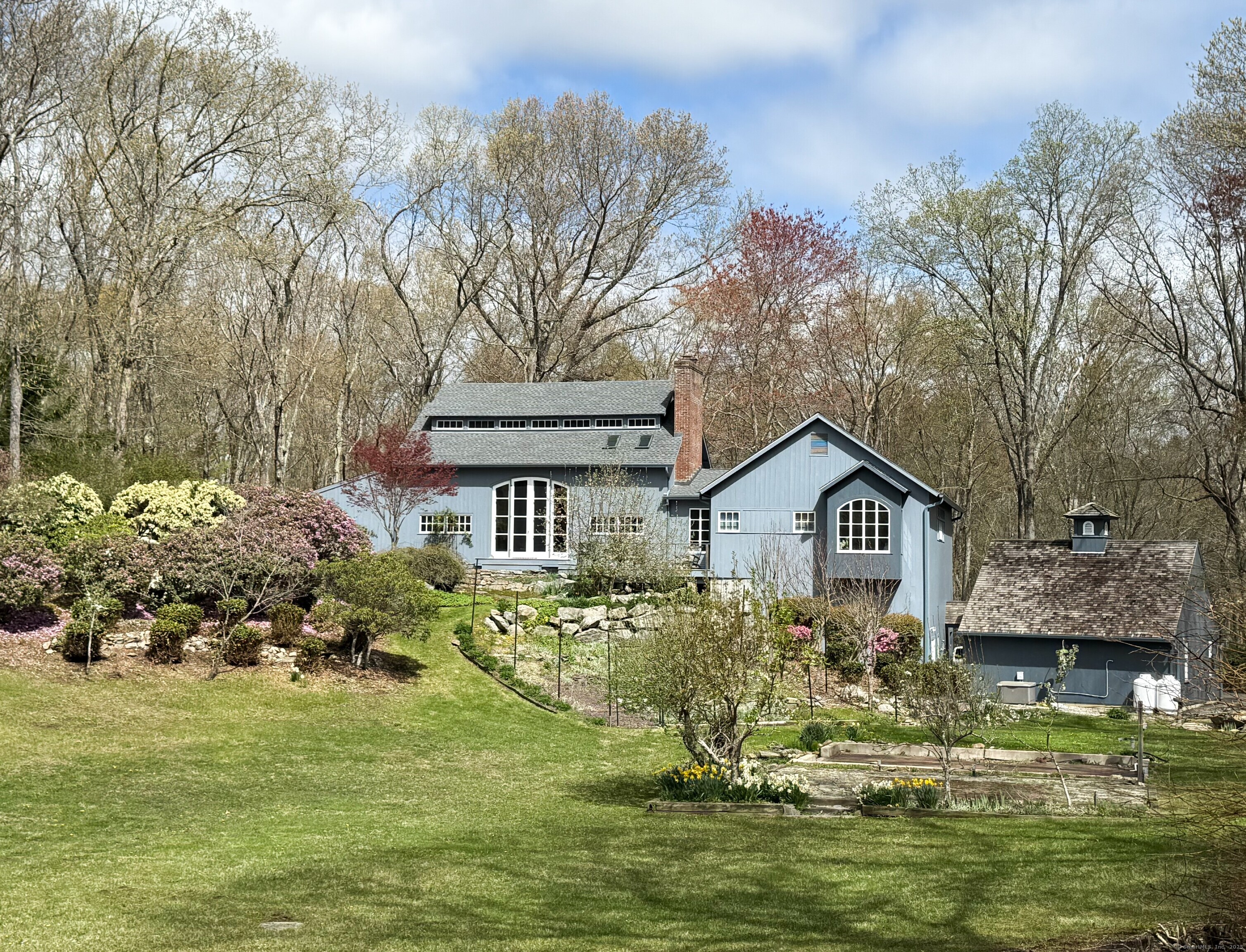 Property for Sale at 32 Gilbert Hill Road, Chester, Connecticut - Bedrooms: 3 
Bathrooms: 3 
Rooms: 8  - $1,150,000
