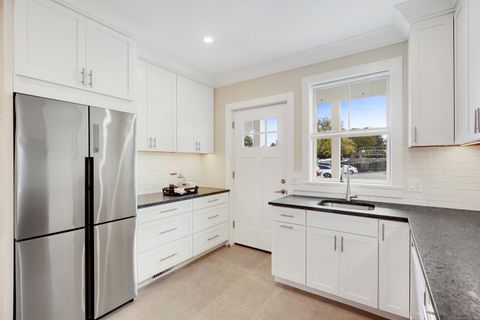 Tiny photo for 31 East Avenue #37-1, New Canaan, CT 06840 (MLS # 24136342)