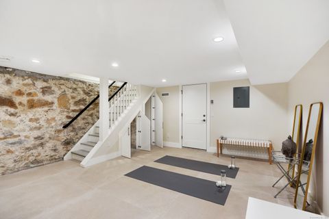 Tiny photo for 31 East Avenue #37-1, New Canaan, CT 06840 (MLS # 24136342)