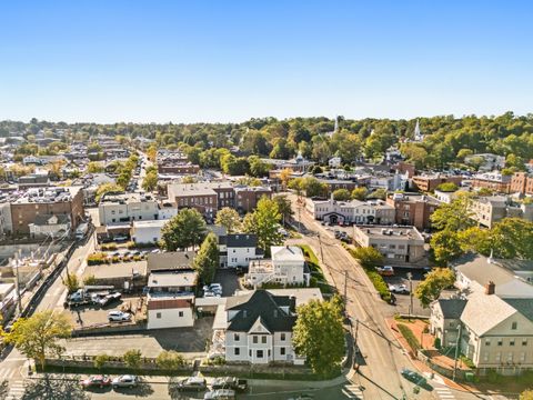 Tiny photo for 31 East Avenue #37-1, New Canaan, CT 06840 (MLS # 24136342)