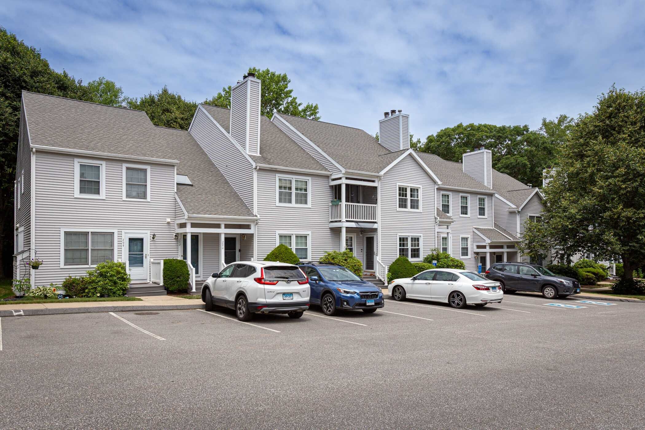 286 Laura Boulevard 286