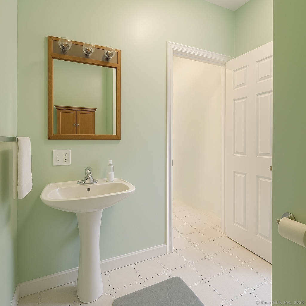 68 E Village Road, Monroe, Connecticut image 11