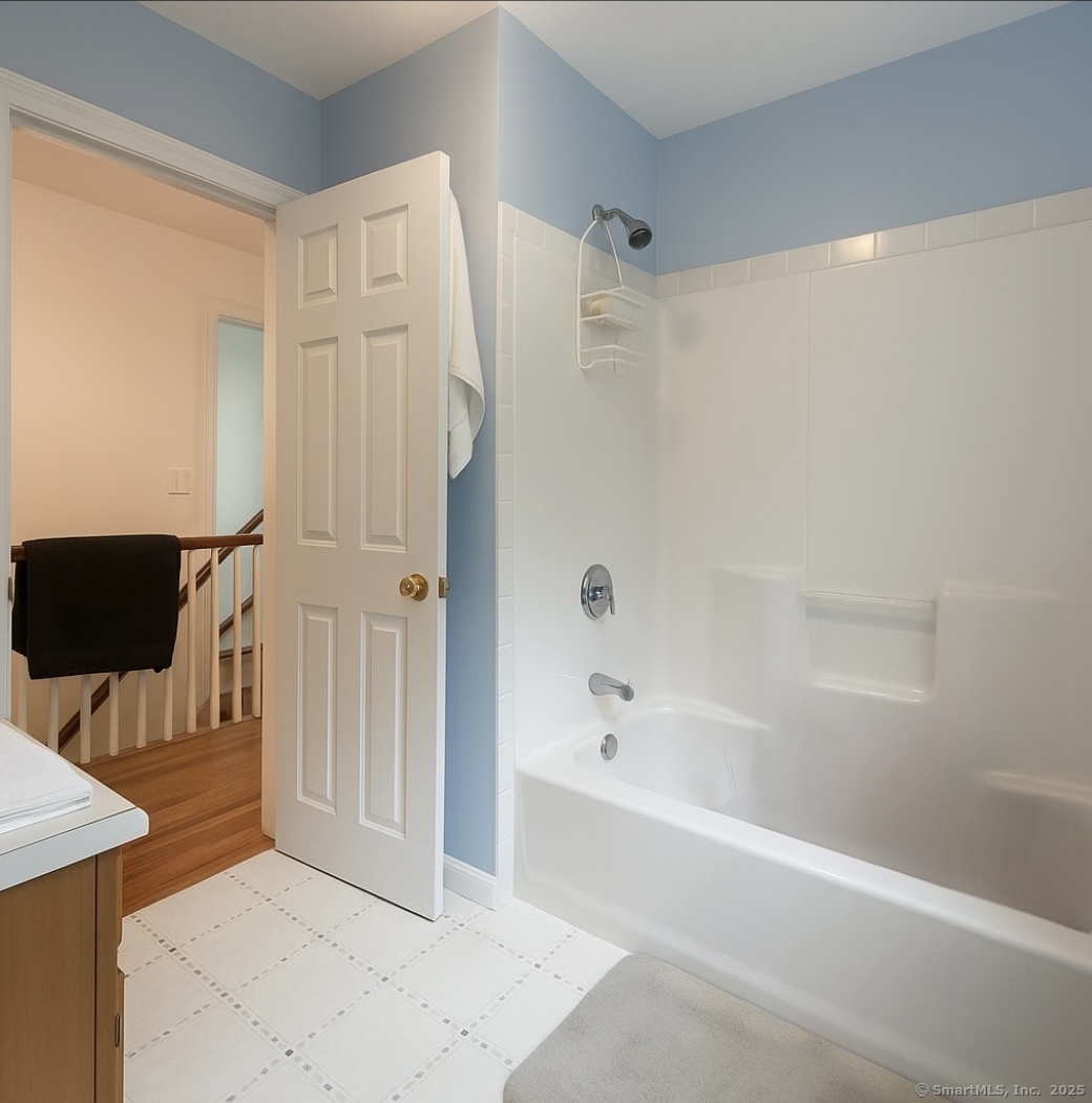68 E Village Road, Monroe, Connecticut image 12