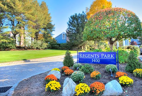 Photo of 135 Regents Park #135, Westport, CT 06880 (MLS # 24176028)