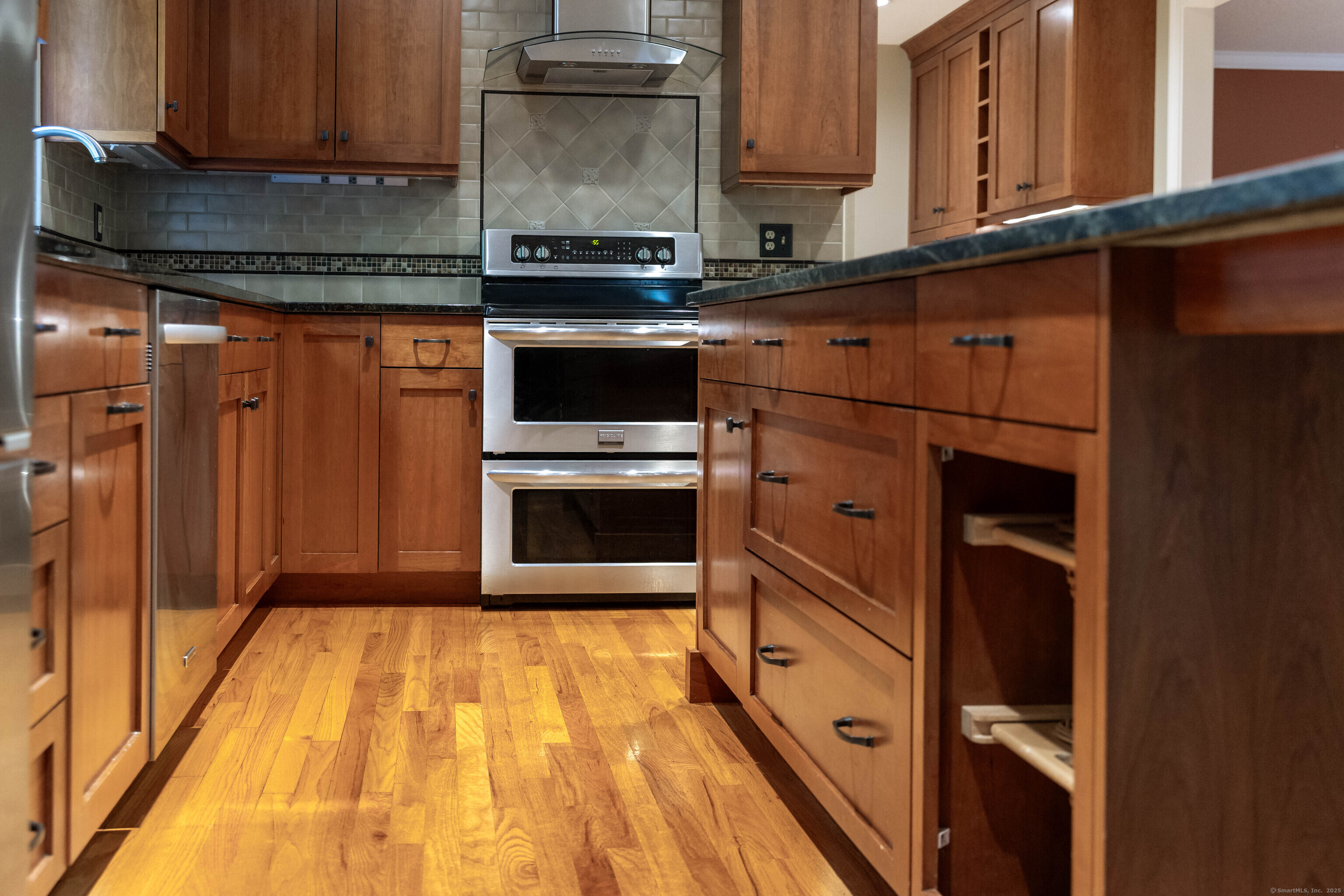 613 Ridgewood Road, Middletown, Connecticut image 14