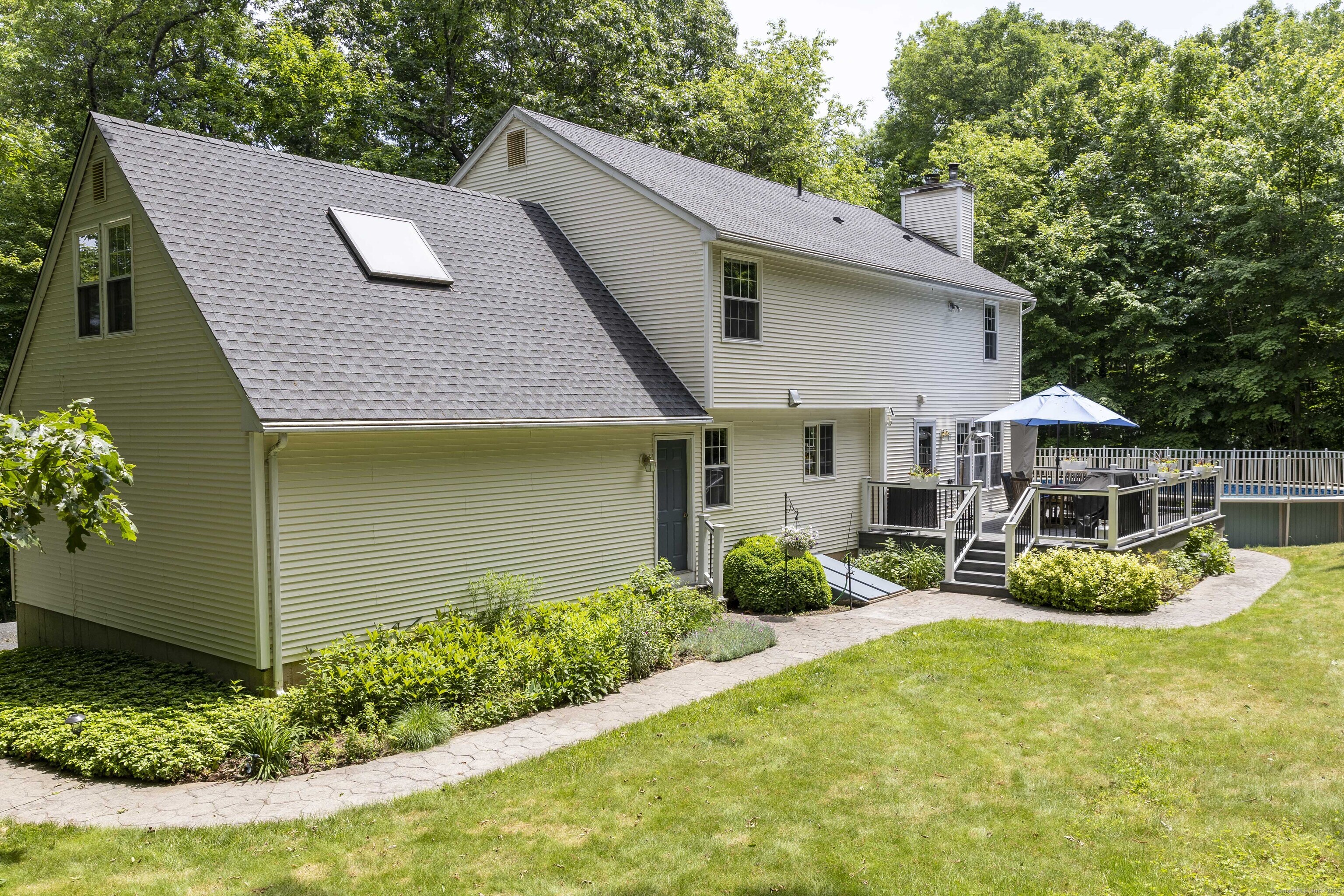 613 Ridgewood Road, Middletown, Connecticut image 3