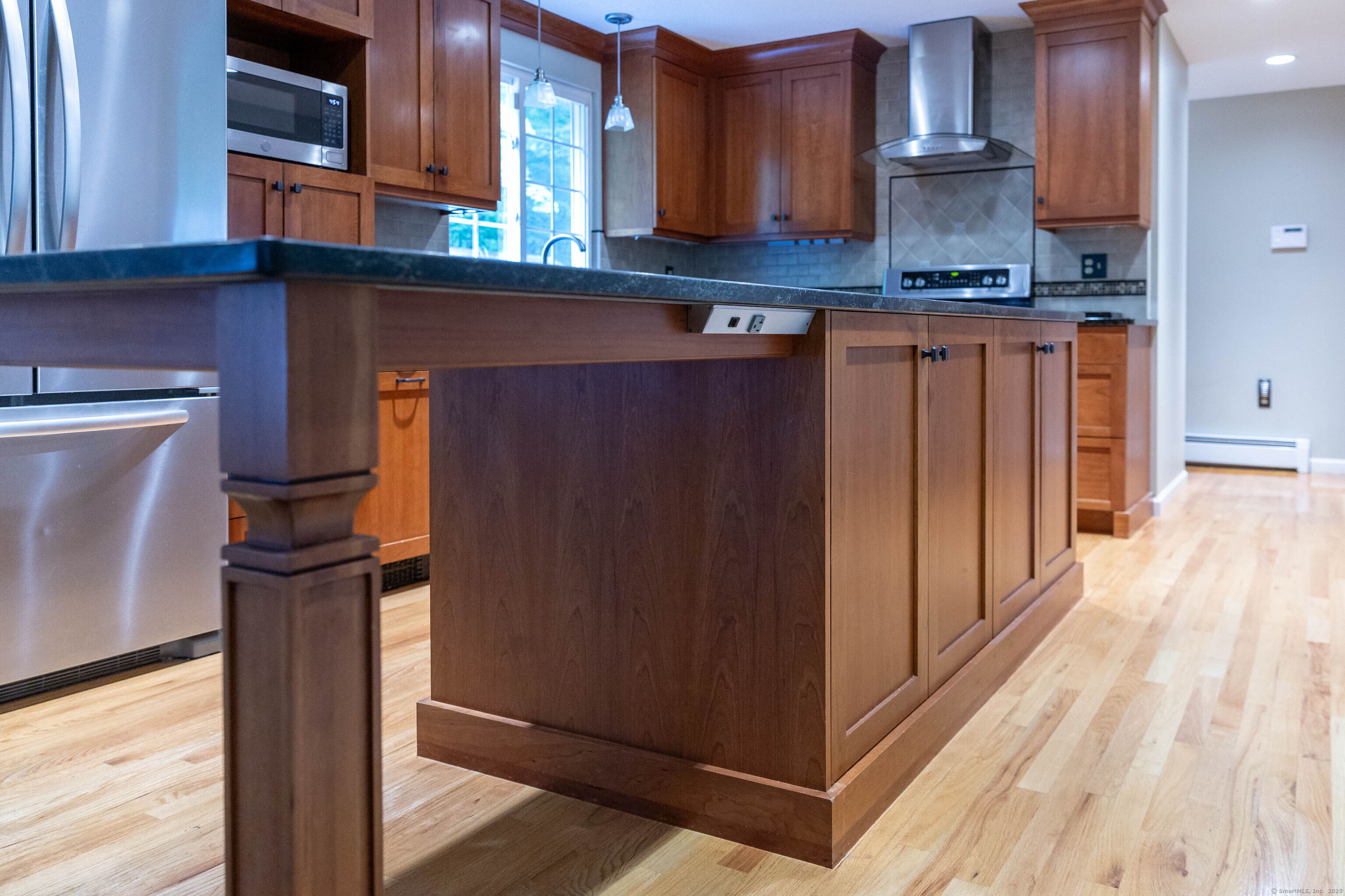 613 Ridgewood Road, Middletown, Connecticut image 12