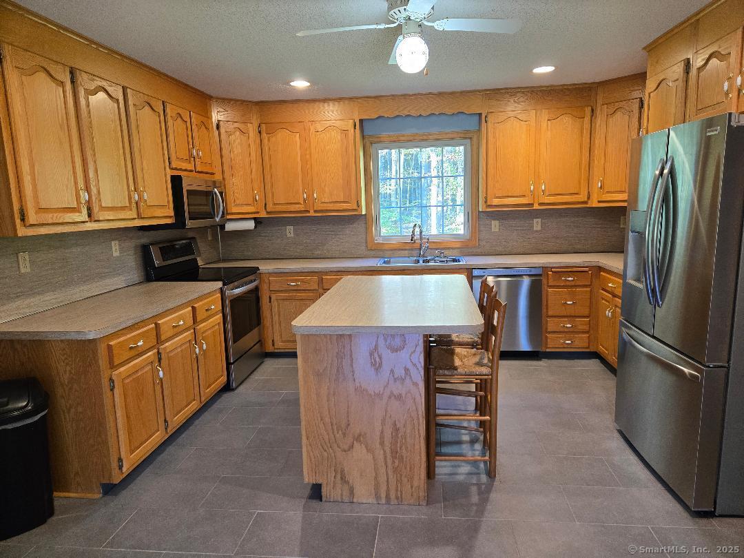 Ledyard, Connecticut 06339, United States, 3 Bedrooms Bedrooms, ,2 BathroomsBathrooms,Residential,Coming Soon,218914