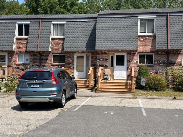 231 Boston Post Road 17