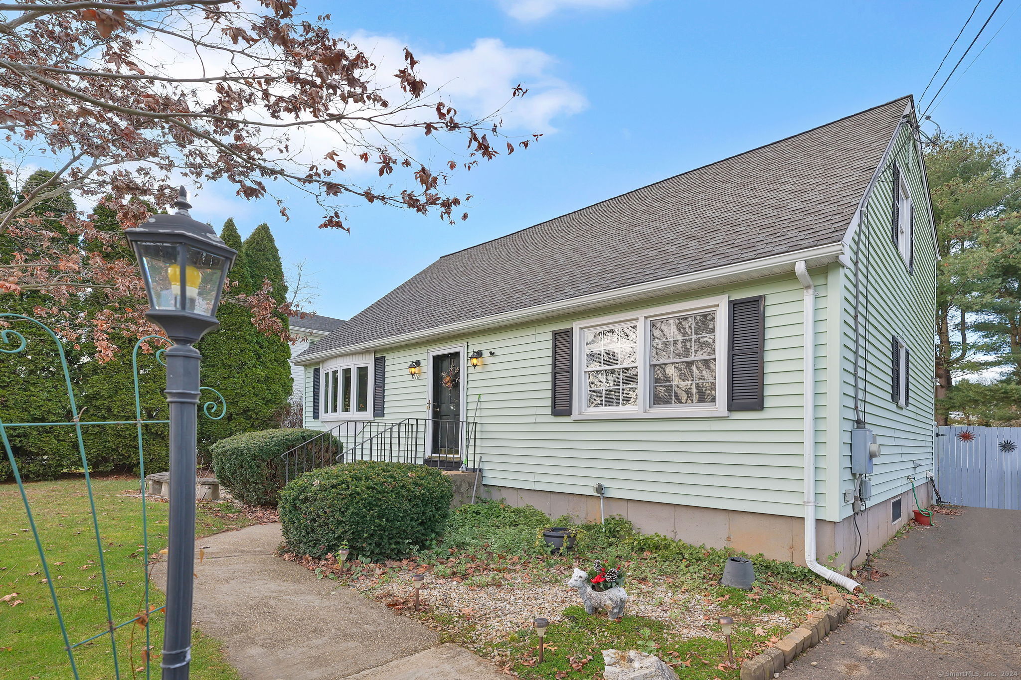 View East Hartford, CT 06118 house