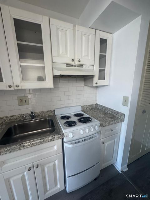 Photo of 155 Birdseye Street #c3, Bridgeport, CT 06604 (MLS # 24147774)