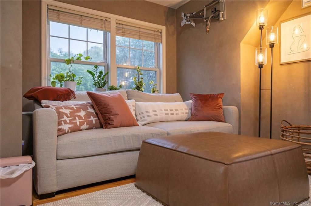 Photo of 160 Glenbrook Road #1A, Stamford, CT 06902 (MLS # 24139666)