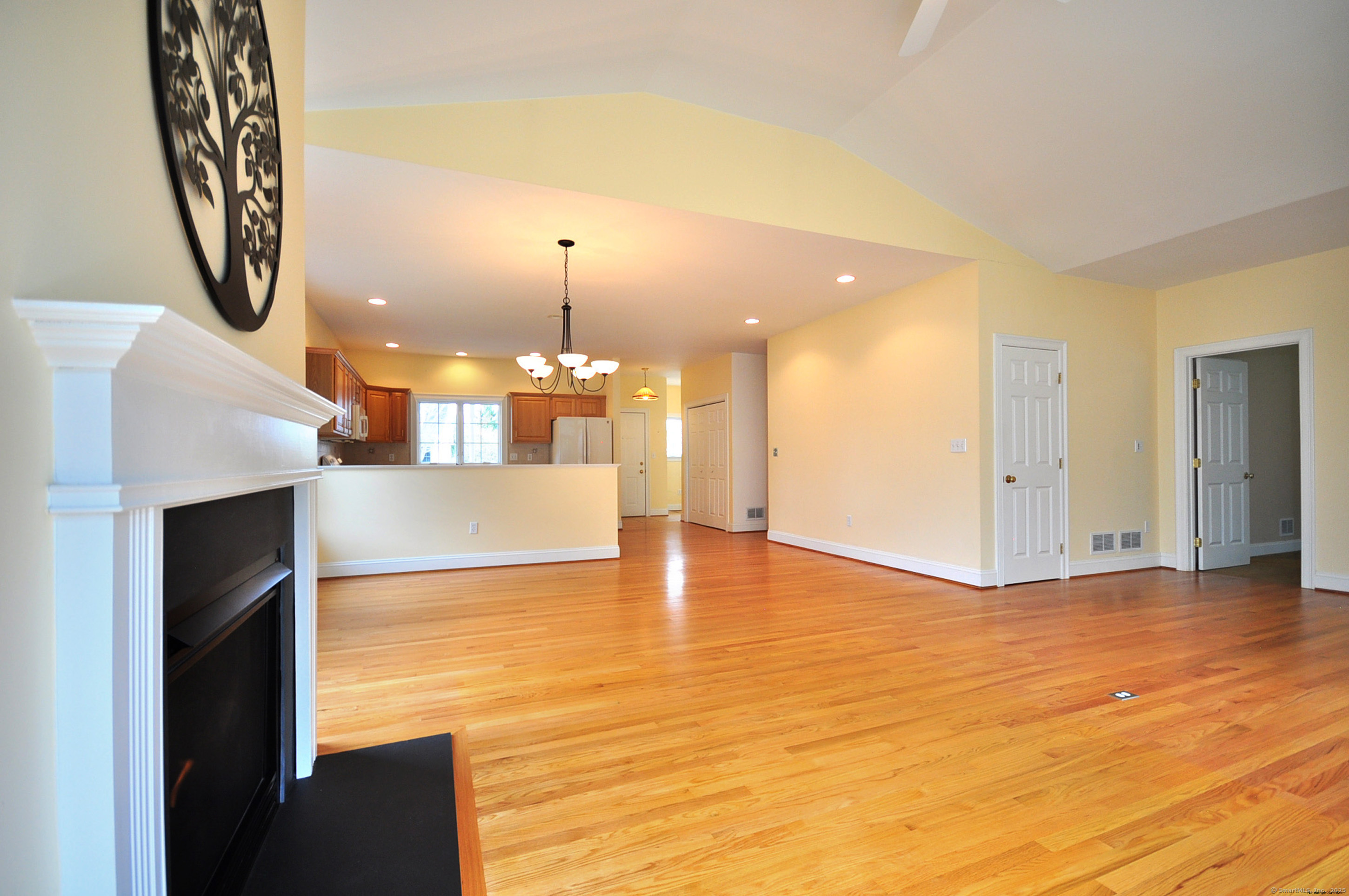 81 Hunt Glen Drive #81, Granby, Connecticut image 21