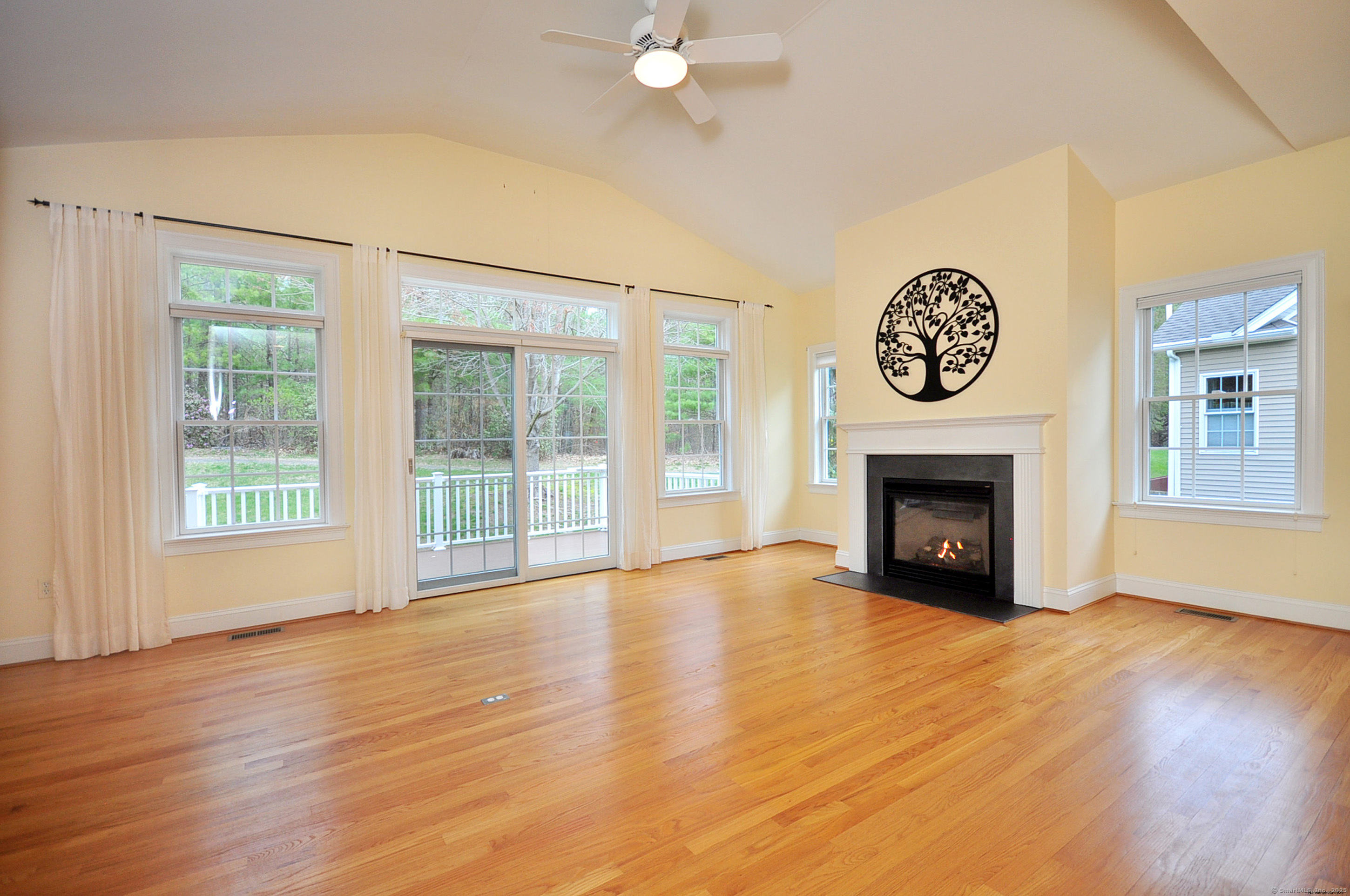 81 Hunt Glen Drive #81, Granby, Connecticut image 9