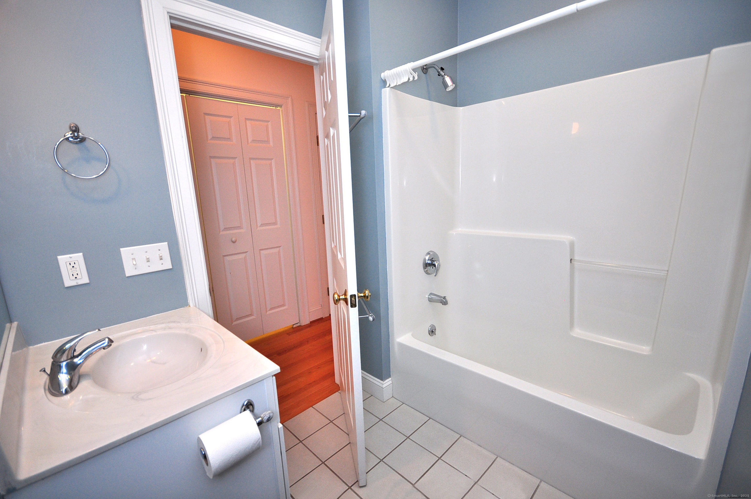 81 Hunt Glen Drive #81, Granby, Connecticut image 26