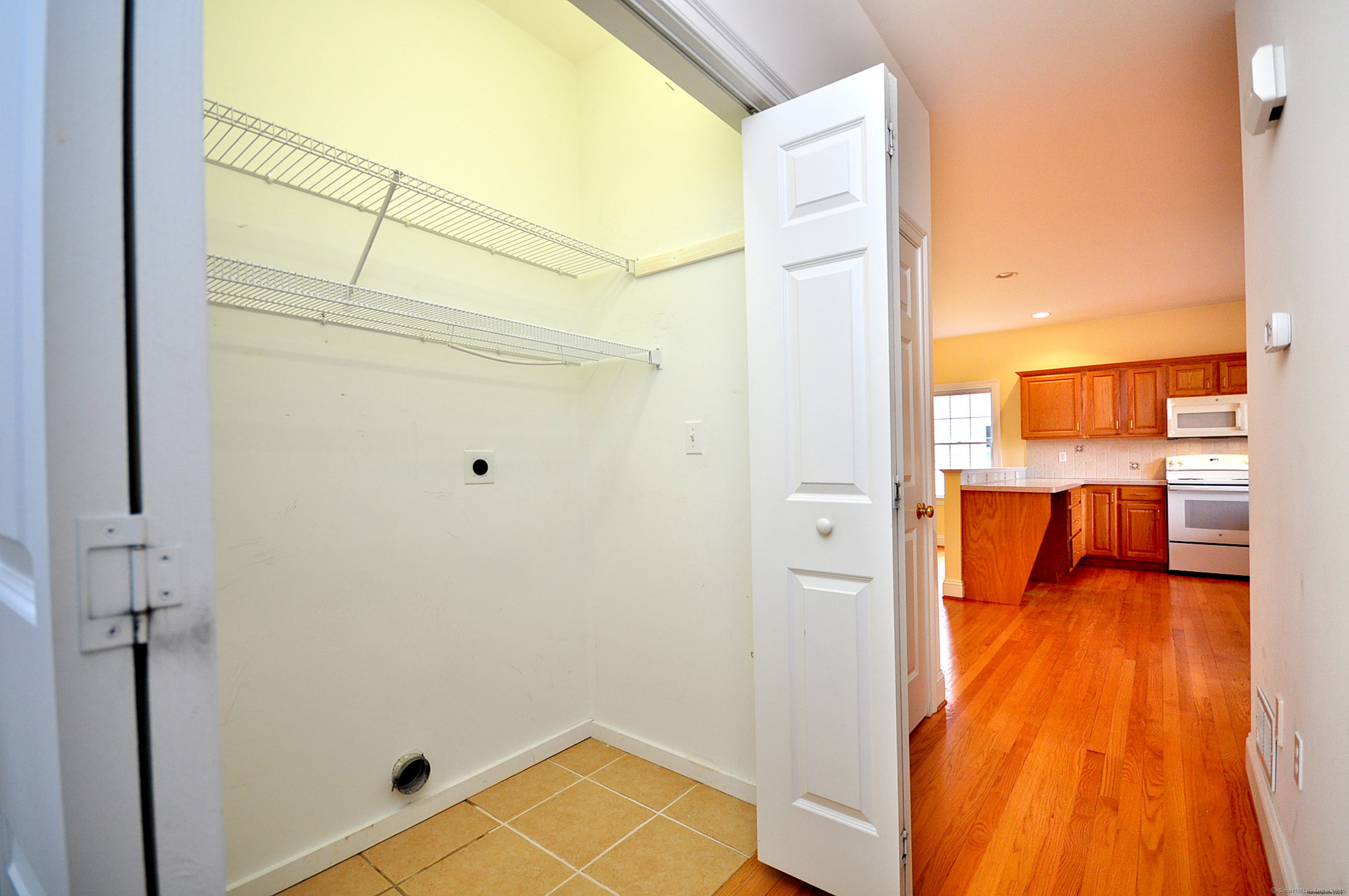 81 Hunt Glen Drive #81, Granby, Connecticut image 29