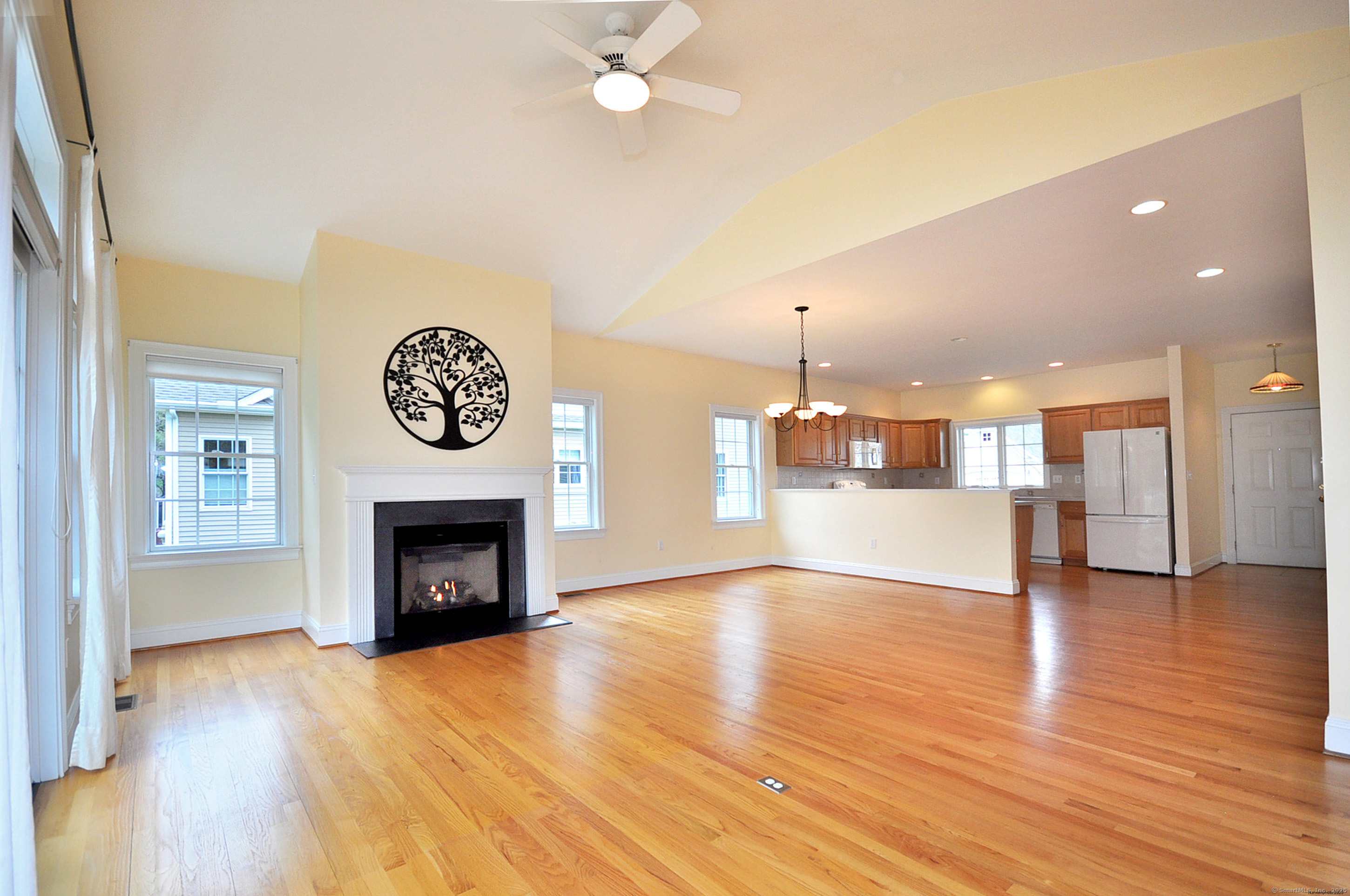 81 Hunt Glen Drive #81, Granby, Connecticut image 11