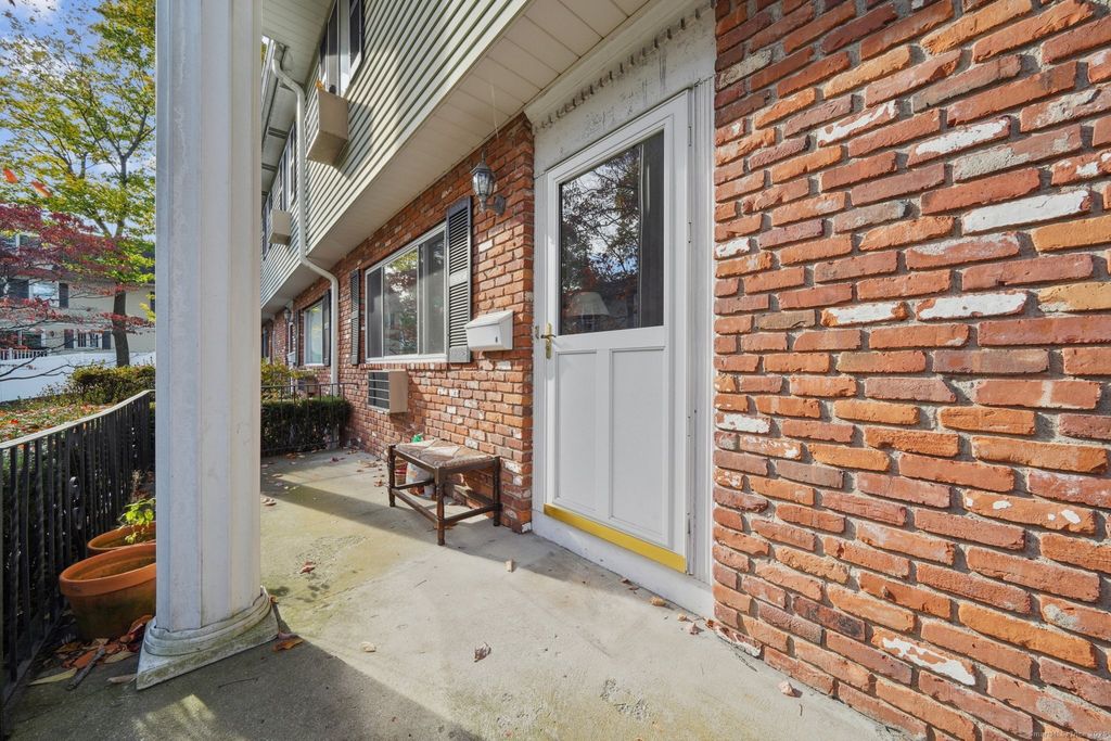 Photo of 69 Maple Tree Avenue #APT 4, Stamford, CT 06906 (MLS # 24134934)