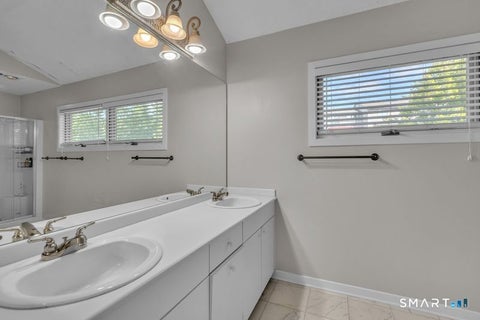 Tiny photo for 3 Saddle Crossing #3, Avon, CT 06001 (MLS # 24205716)
