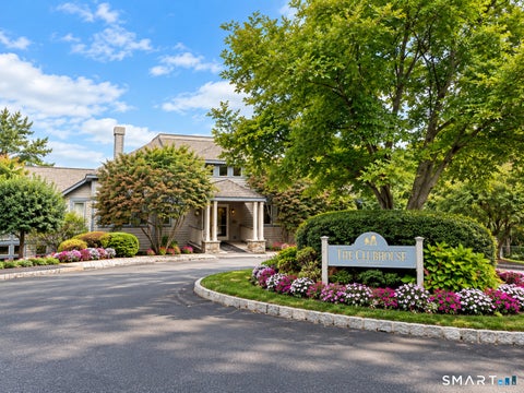 Tiny photo for 3 Saddle Crossing #3, Avon, CT 06001 (MLS # 24205716)