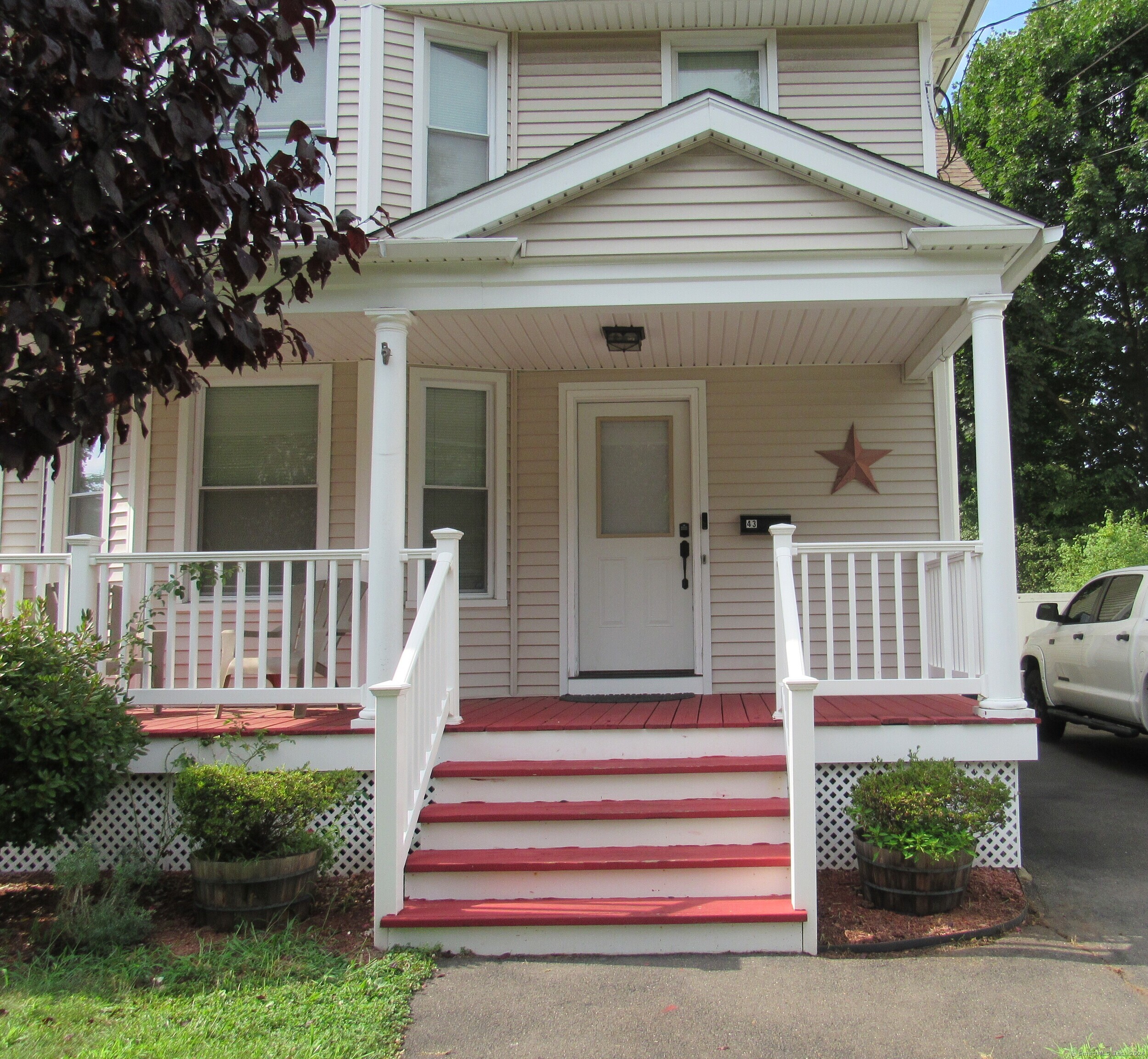 View West Haven, CT 06516 house