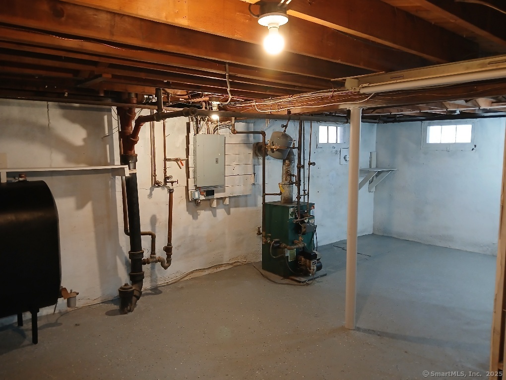 133 Roxbury Road, East Hartford, Connecticut image 8