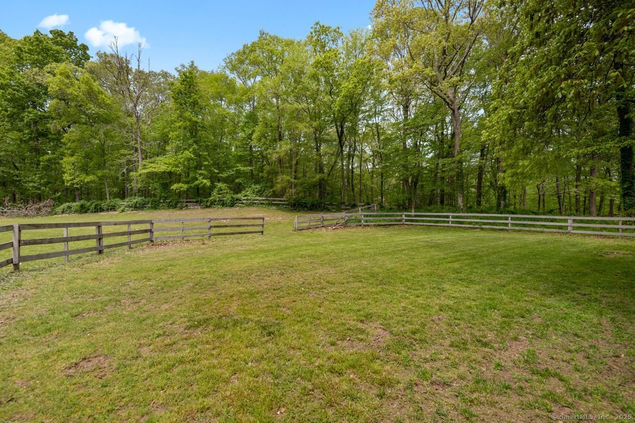 279 Ridge Hill Road, Montville, Connecticut image 23